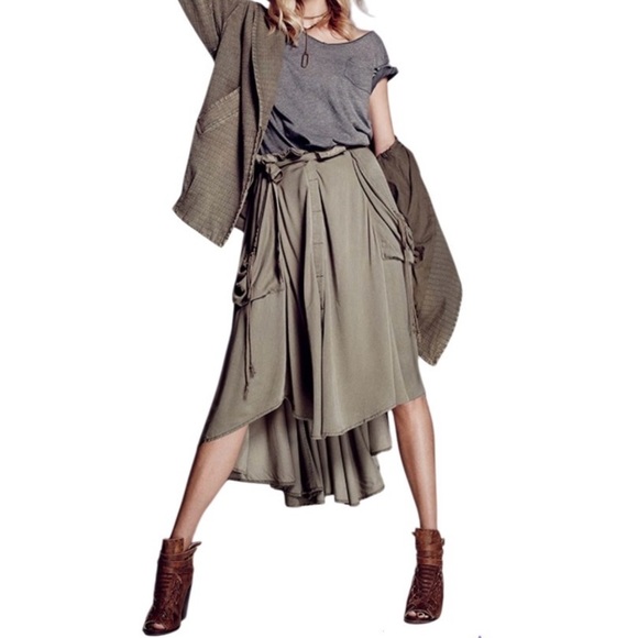 Free People Dresses & Skirts - Free People Anja Rubik fronts Midi Skirt Women’s Size L